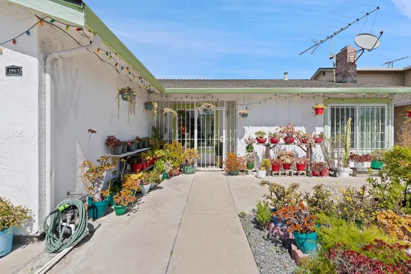 $1,150,000 | 1863 Arroyo De Platina, San Jose, CA 95116
