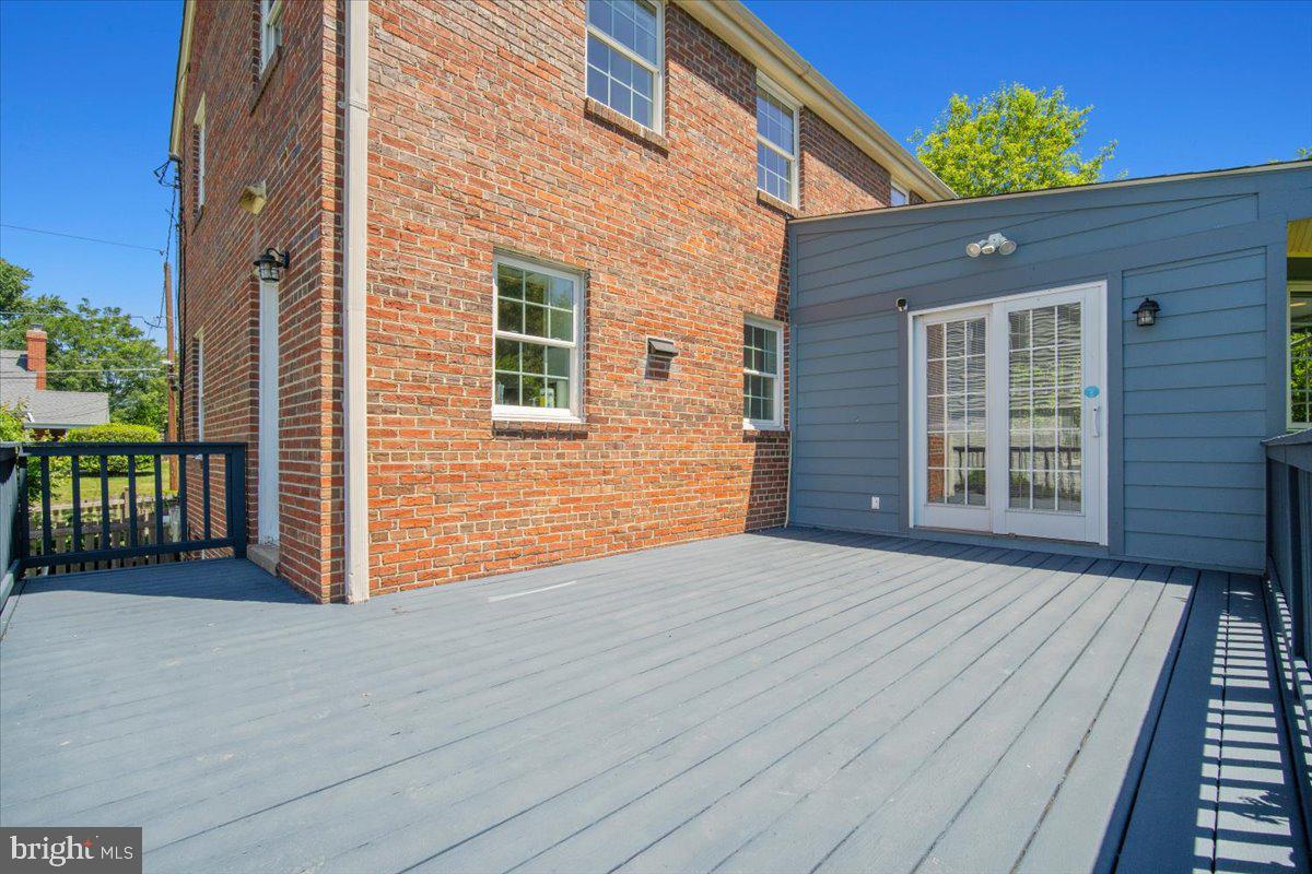 5902 Walton Road Bethesda, MD 20817 - Photo 17 of 63 Big deck off addition and kitchen
