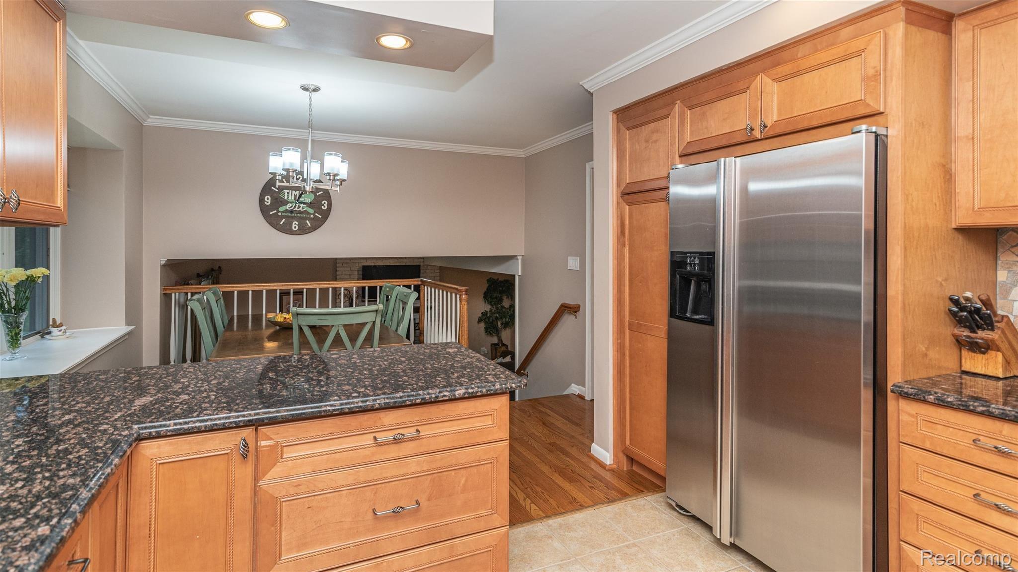 2460 Worcester Road West Bloomfield, MI 48323 - Photo 28 of 75 027_54.jpg