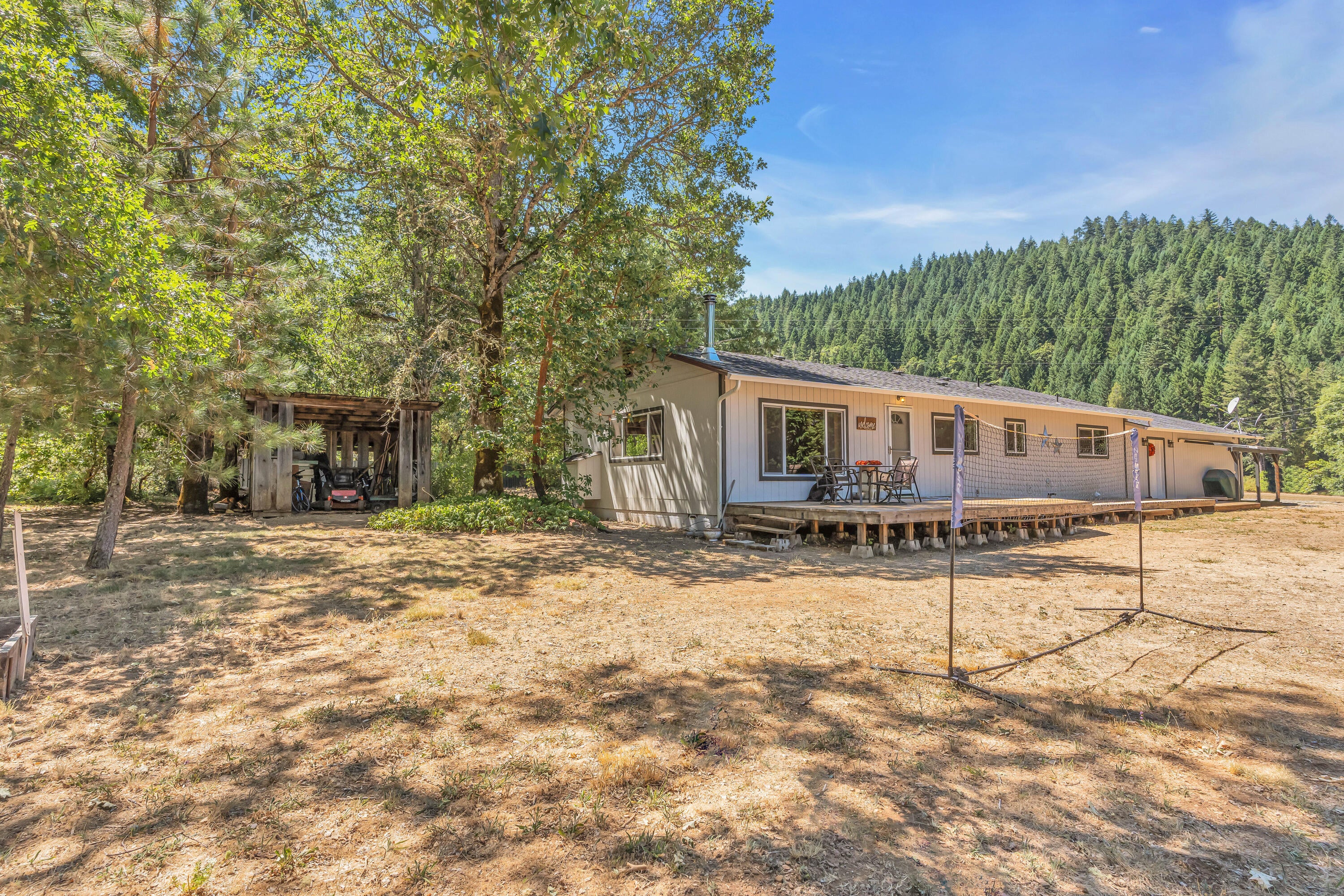 304 Thompson Creek Road Selma, OR 97538 - Photo 35 of 53 304 Thompson Creek Rd, Selma, OR 97538-0