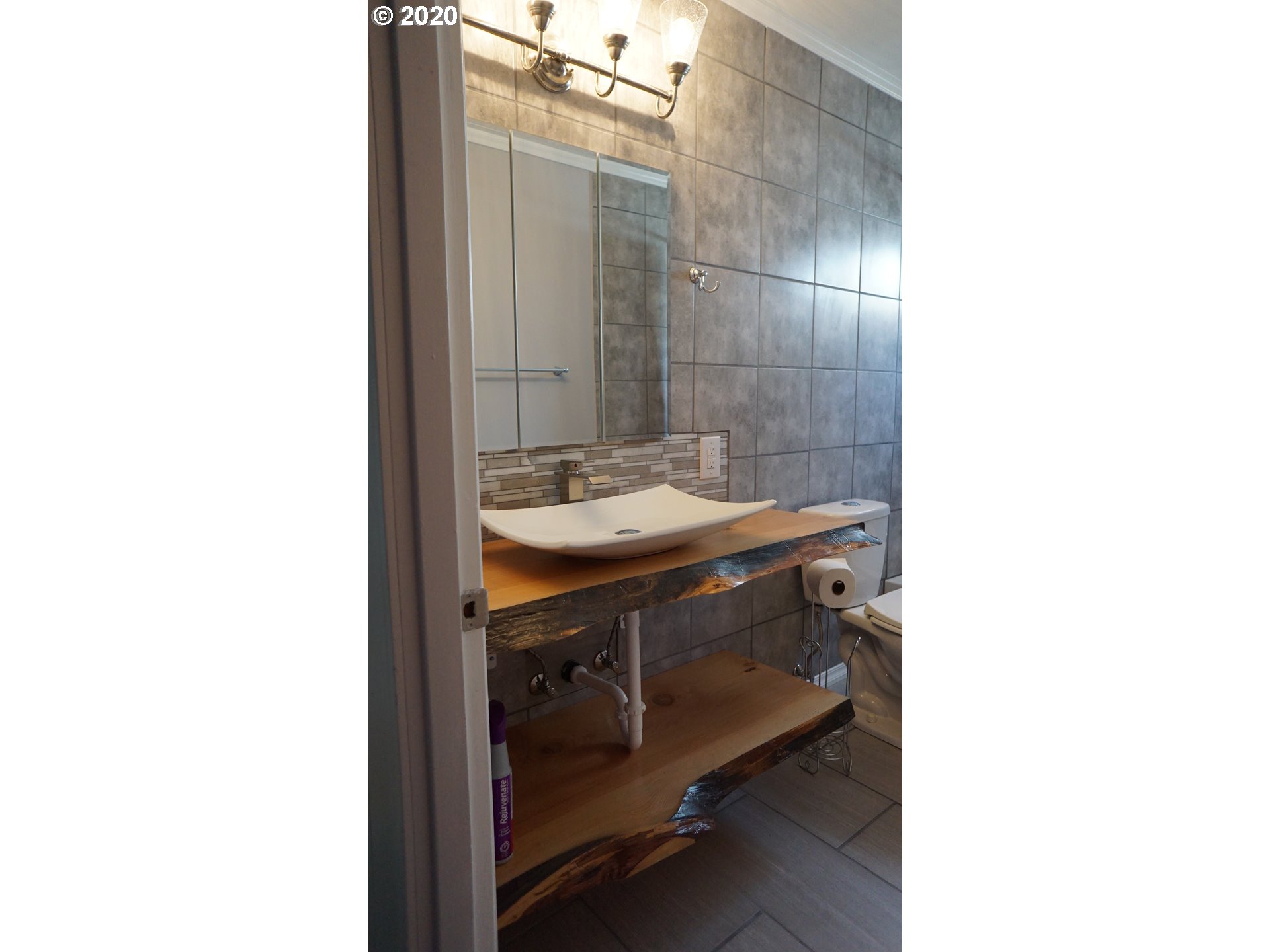 2041 King Lane Myrtle Point, OR 97458 - Photo 14 of 27 Gallery Image 14