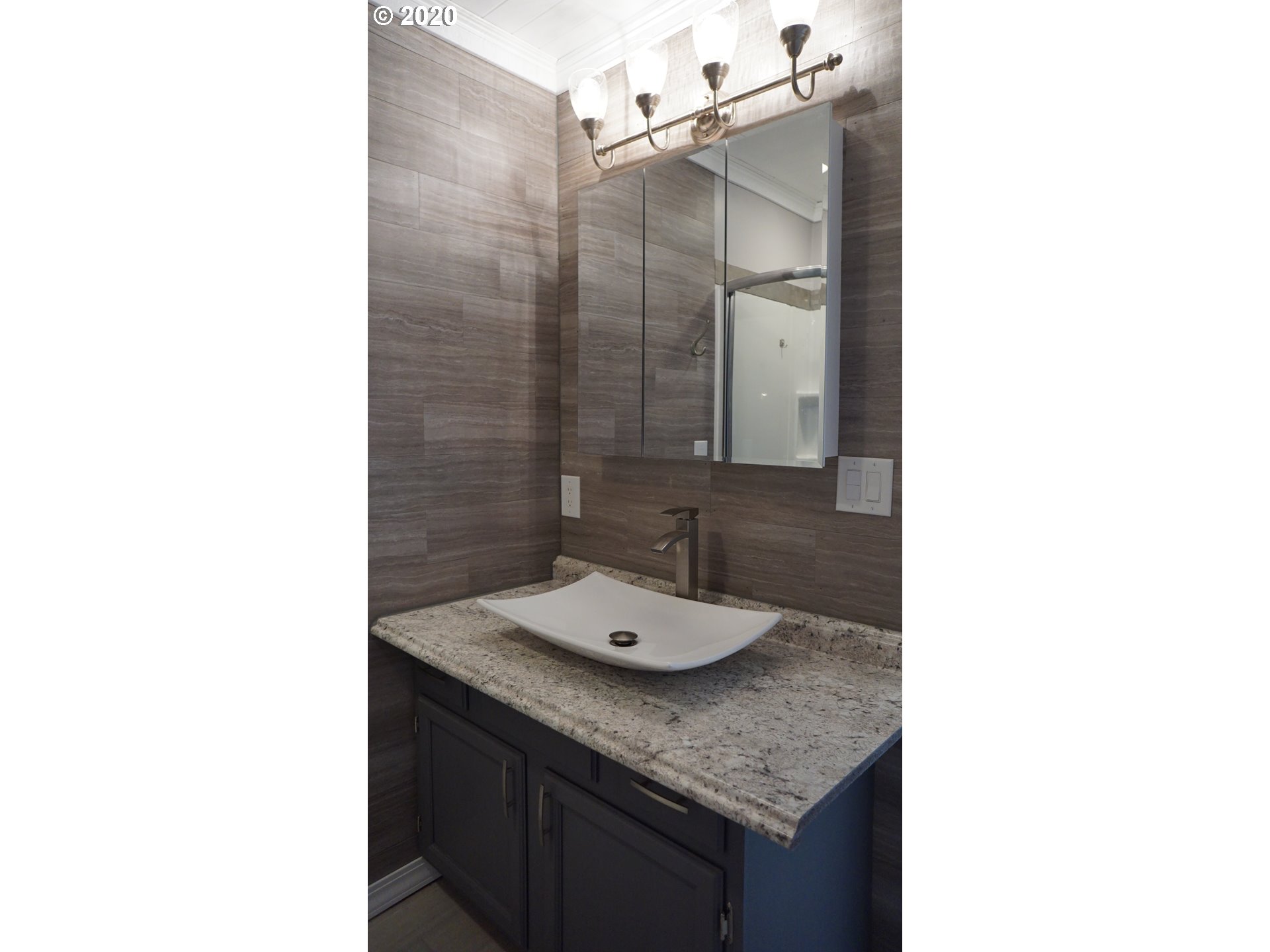 2041 King Lane Myrtle Point, OR 97458 - Photo 9 of 27 Gallery Image 9