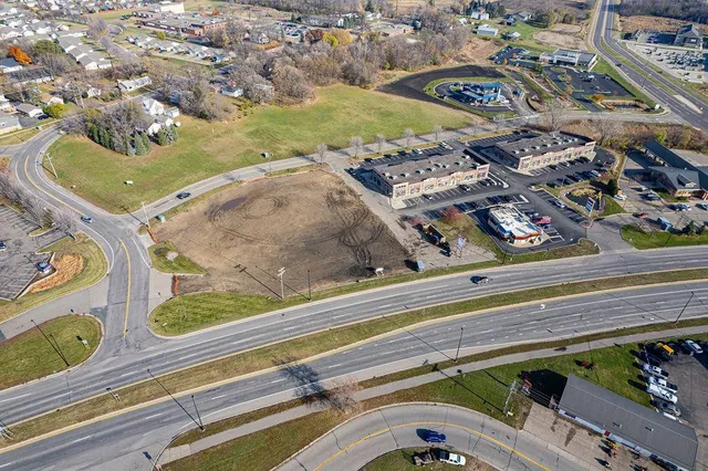 $1,500,000 | 605 Highway 55, Buffalo, MN 55313