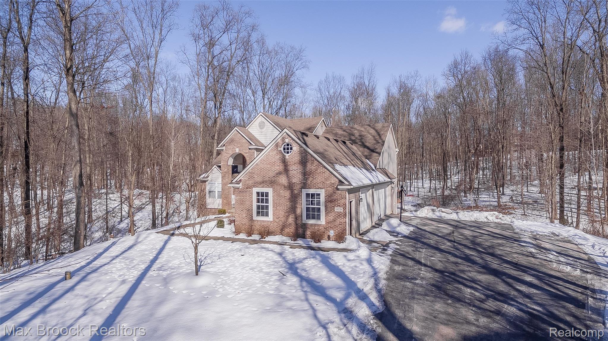 13778 Riker Road Chelsea, MI 48118 - Photo 4 of 33 DJI_0223-HDR.jpg