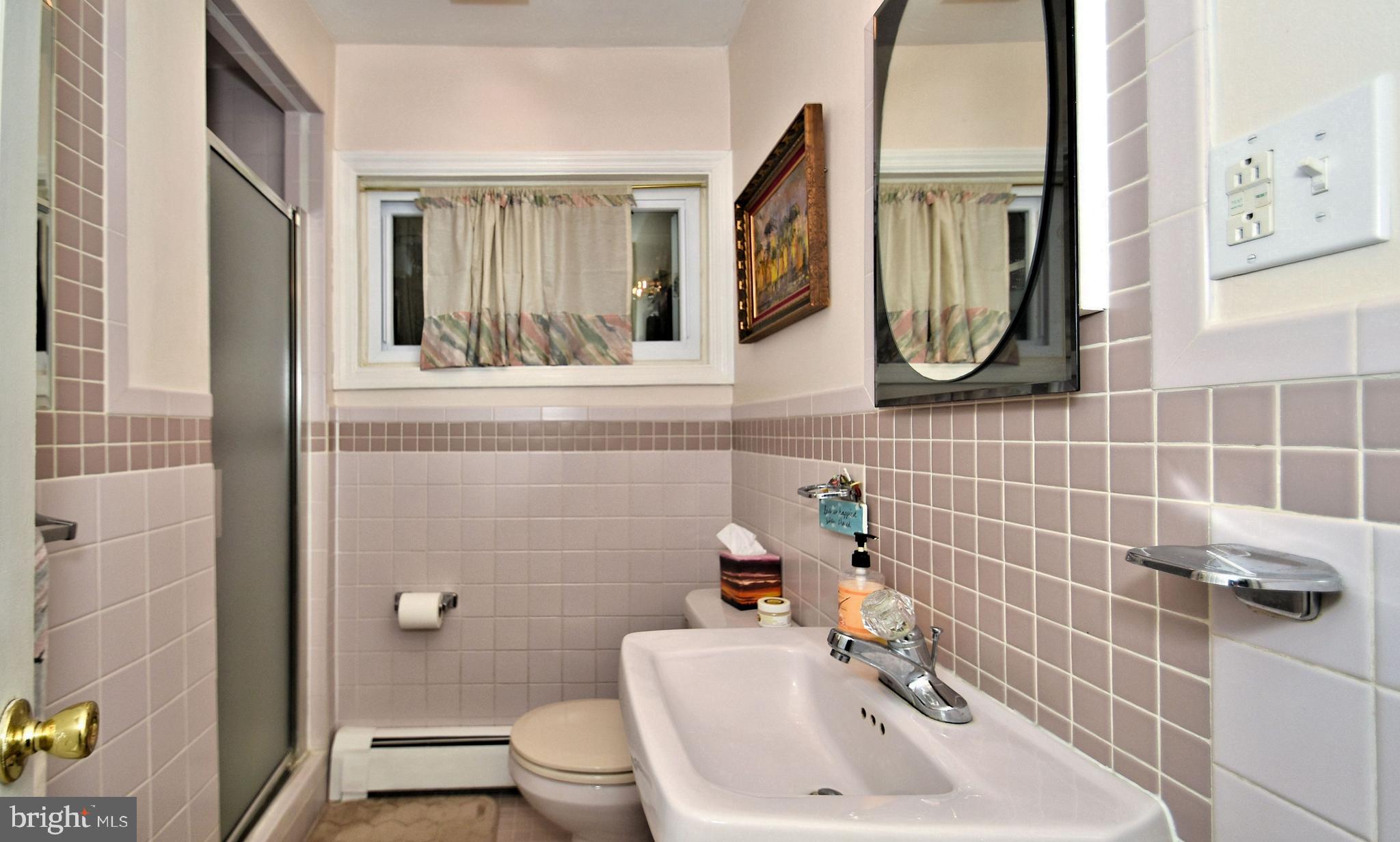 8627 Patton Road Wyndmoor, PA 19038 - Photo 26 of 31 1st floor bath w/ stall shower