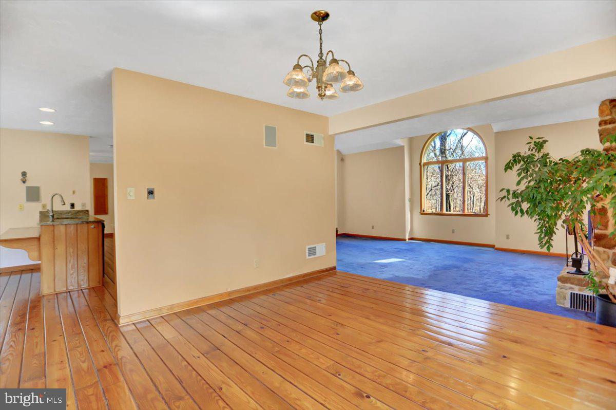 255 Knox Road Orrtanna, PA 17353 - Photo 11 of 87 Gallery Image 11