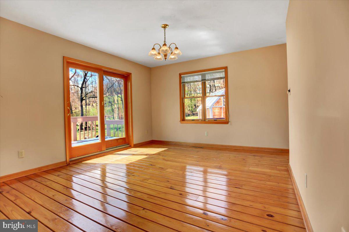255 Knox Road Orrtanna, PA 17353 - Photo 12 of 87 Gallery Image 12