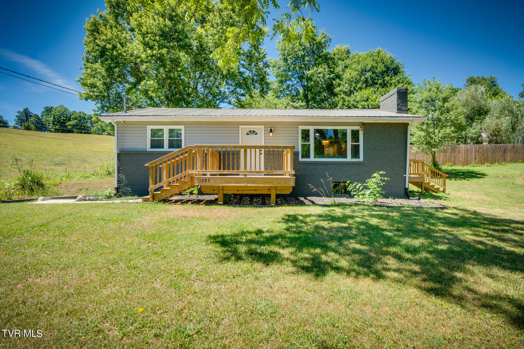 1295 Reedy Creek Road Bristol, TN 37620 - Photo 1 of 42 002