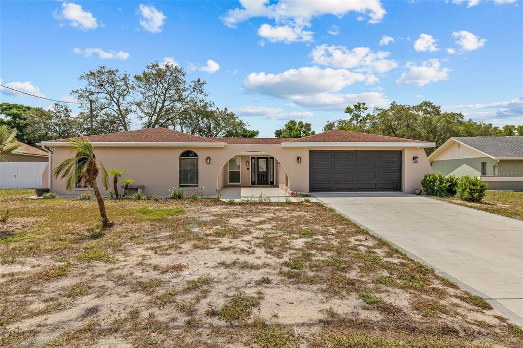 10116 Vancouver Road Spring Hill, FL 34608 - Photo 2 of 51