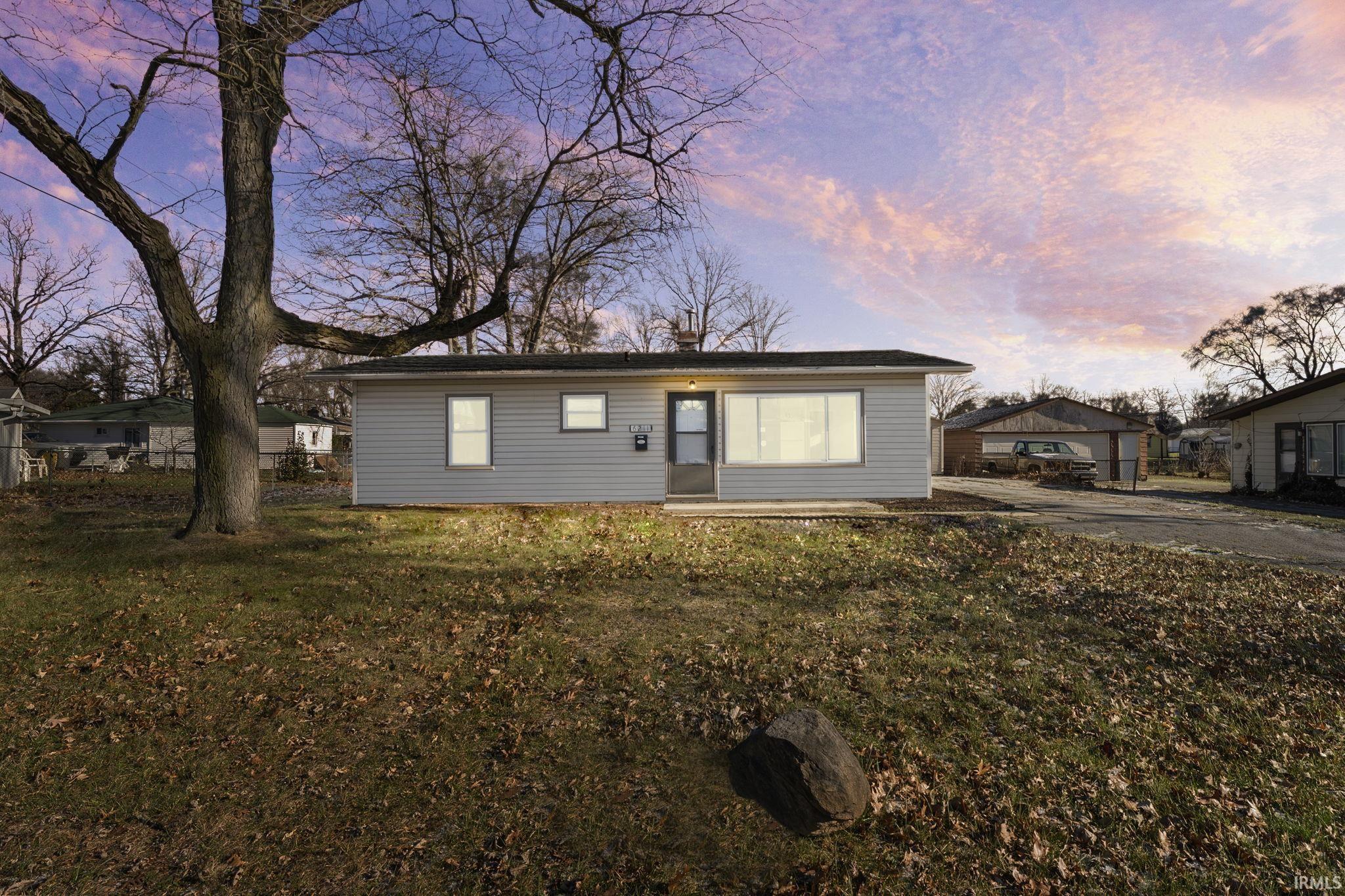 6211 Southcrest Road Fort Wayne, IN 46816 - Photo 1 of 36