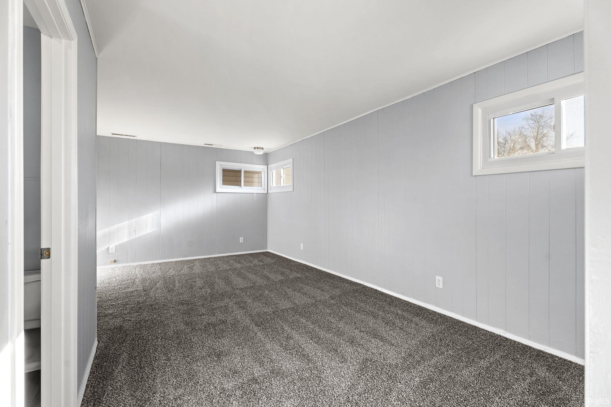 6211 Southcrest Road Fort Wayne, IN 46816 - Photo 26 of 36