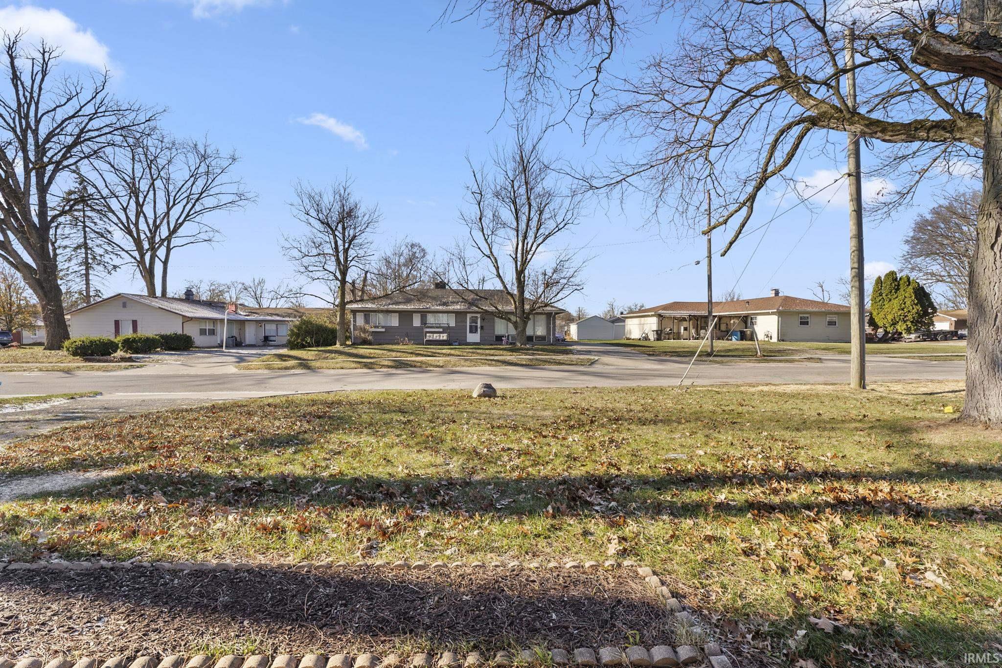 6211 Southcrest Road Fort Wayne, IN 46816 - Photo 6 of 36