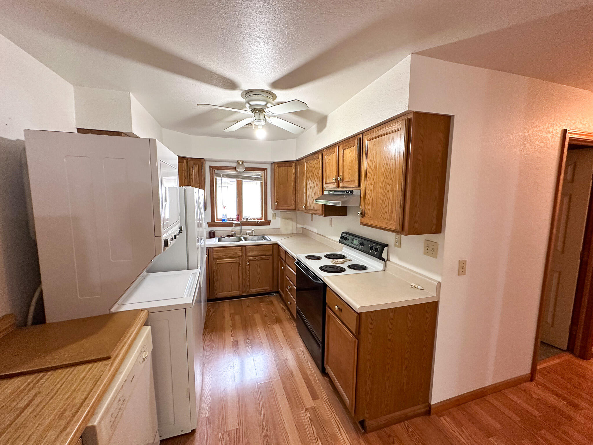 2081 Deer Lake Road Harrison, MI 48625 - Photo 20 of 42 Kitchen Full