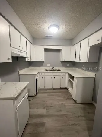 $1,300 | 2411 Idlewild Street, Lakeland, FL 33801