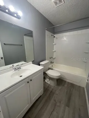 $1,300 | 2411 Idlewild Street, Lakeland, FL 33801