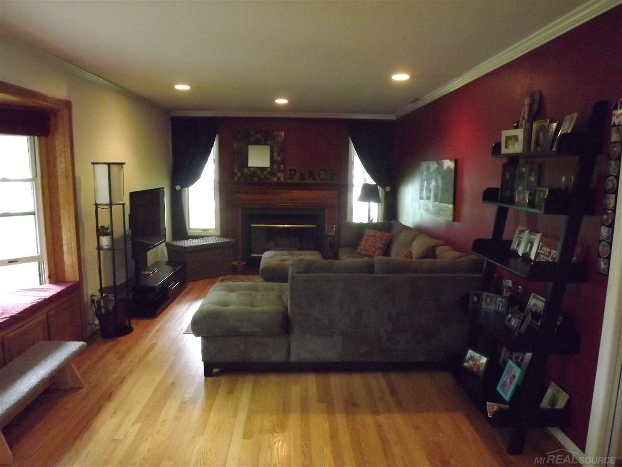 410 Lehigh Road Rochester Hills, MI 48307 - Photo 4 of 26