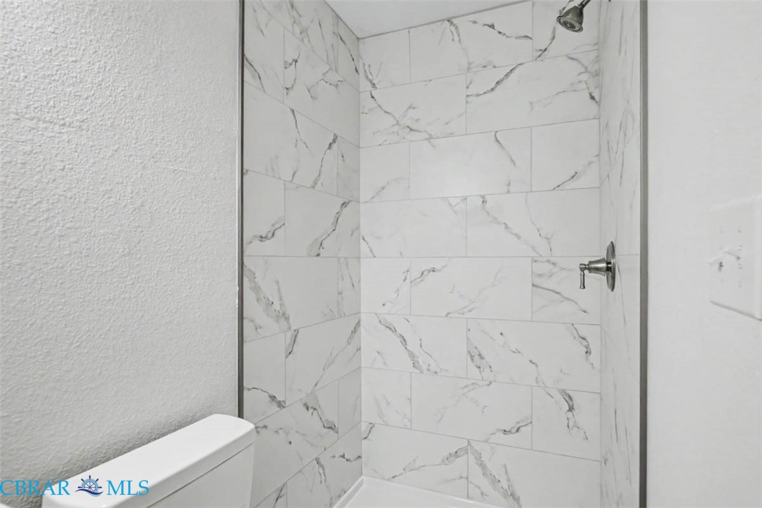 47 Azalea Drive Hampton, VA 23669 - Photo 29 of 35