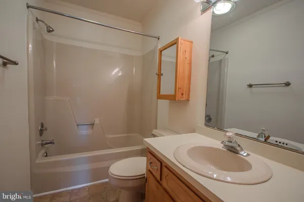 $194,900 | 856 Beaglin Park Drive, Salisbury, MD 21804