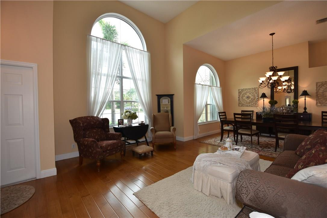 3351 Overlook Road Davie, FL 33328 - Photo 6 of 35 Photo 6