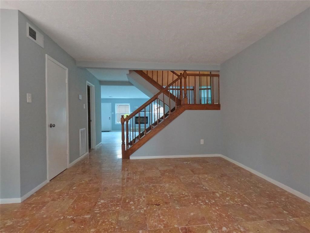 11712 South Kirkwood Road Houston, TX 77477 - Photo 15 of 30
