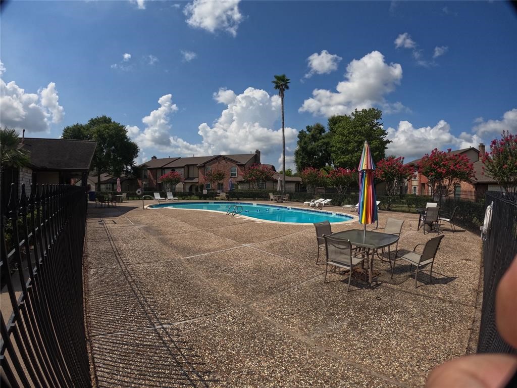 11712 South Kirkwood Road Houston, TX 77477 - Photo 28 of 30 Community Pool