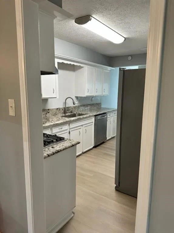 11712 South Kirkwood Road Houston, TX 77477 - Photo 4 of 30