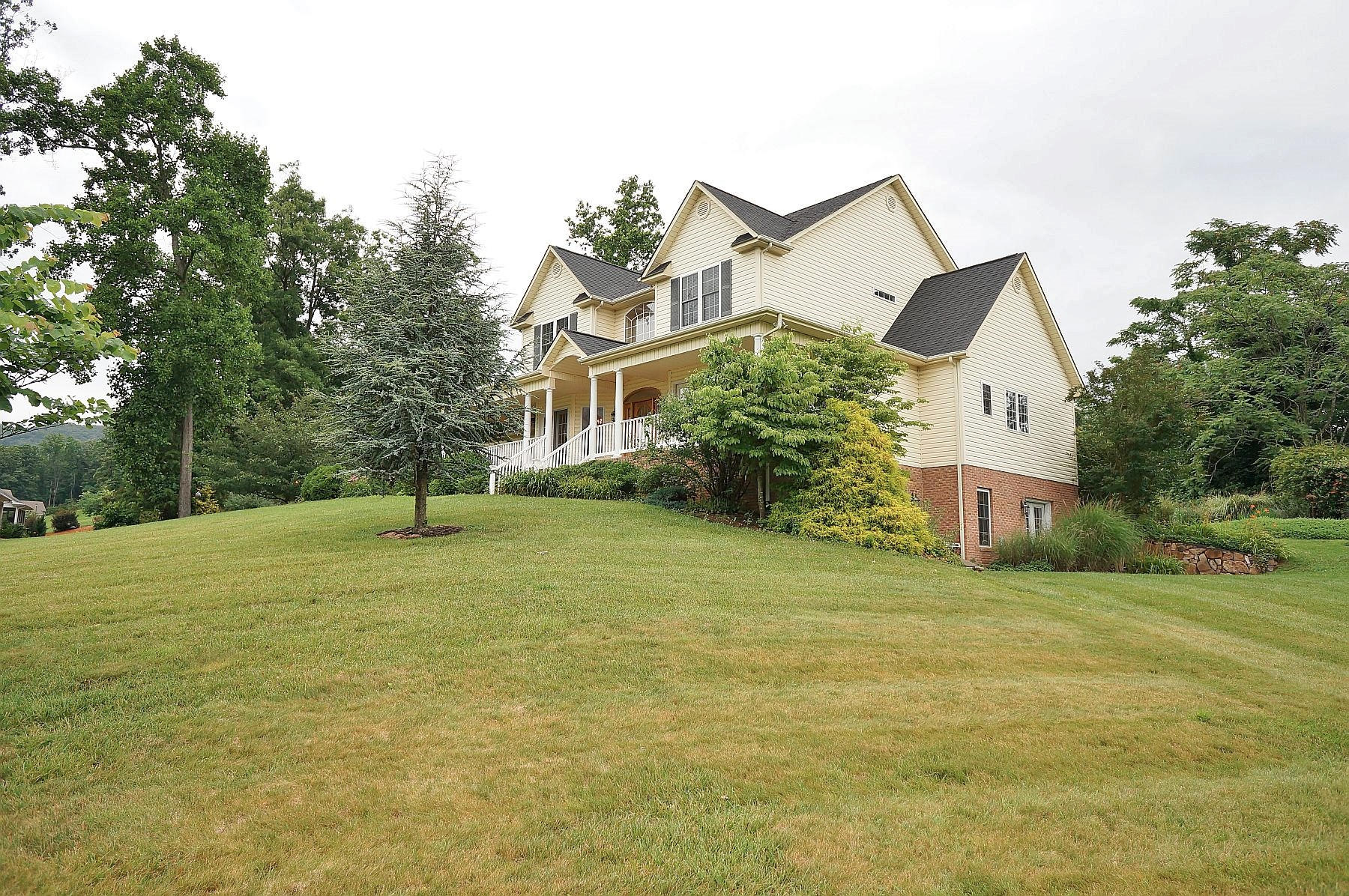 25 Claybrook Court Blue Ridge, VA 24064 - Photo 80 of 81 dsc01206