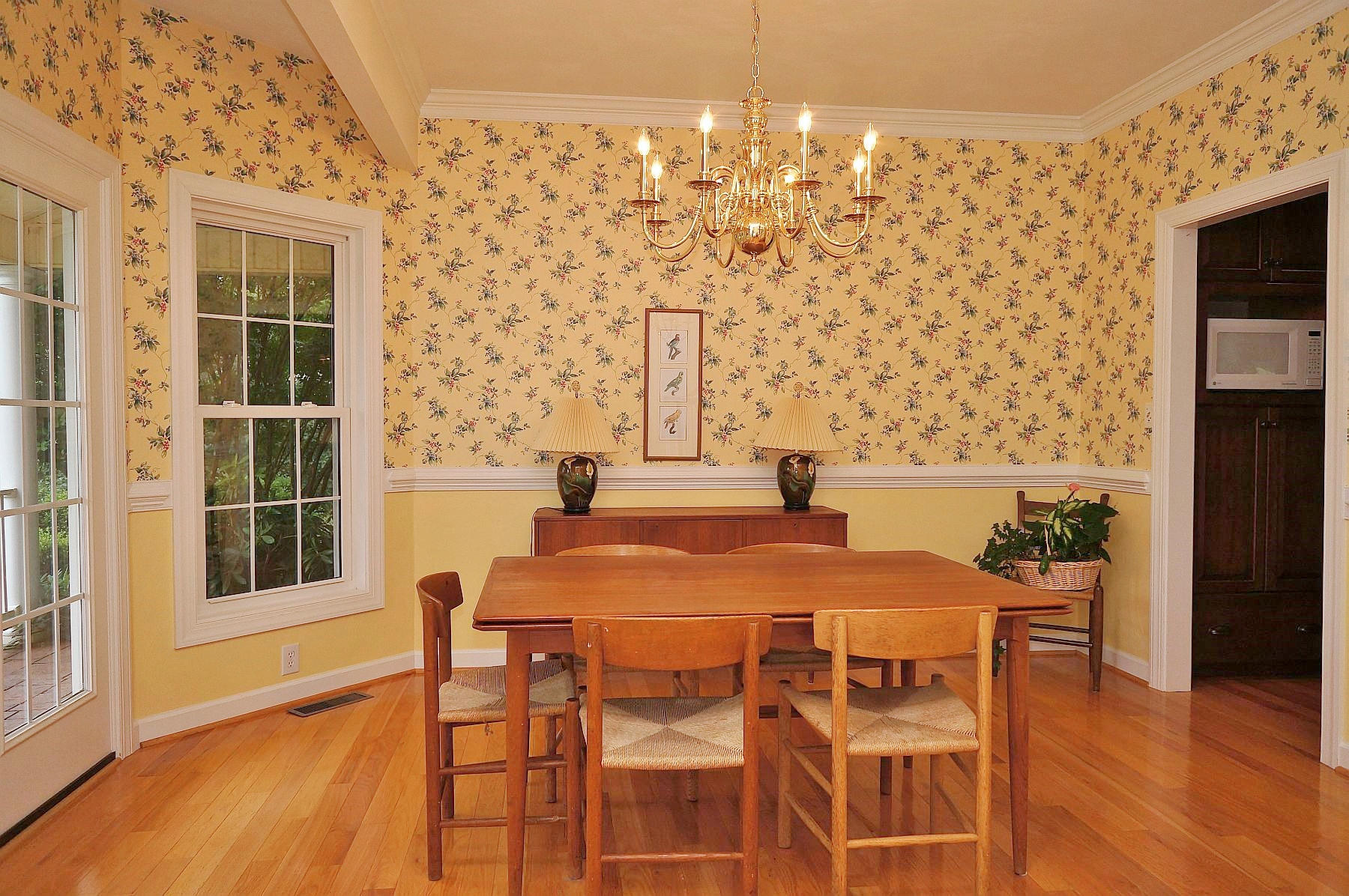 25 Claybrook Court Blue Ridge, VA 24064 - Photo 9 of 81 a dining room with furniture and wooden floor
