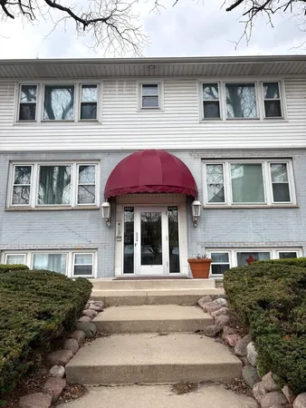 $150,000 | 9507 Kelvin Lane, Unit 2331, Schiller Park, IL 60176