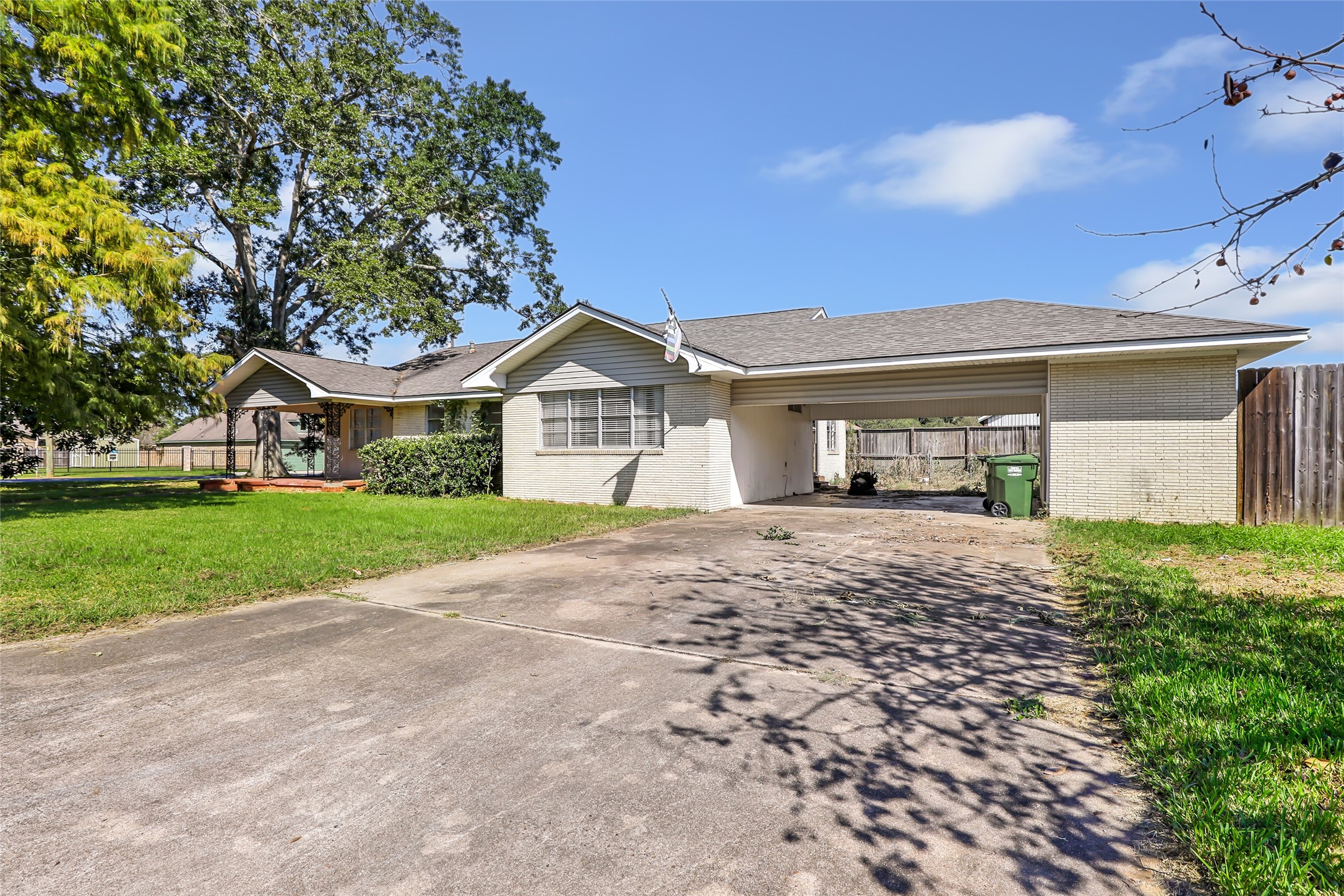 1801 Adams Street Liberty, TX 77575 - Photo 3 of 19