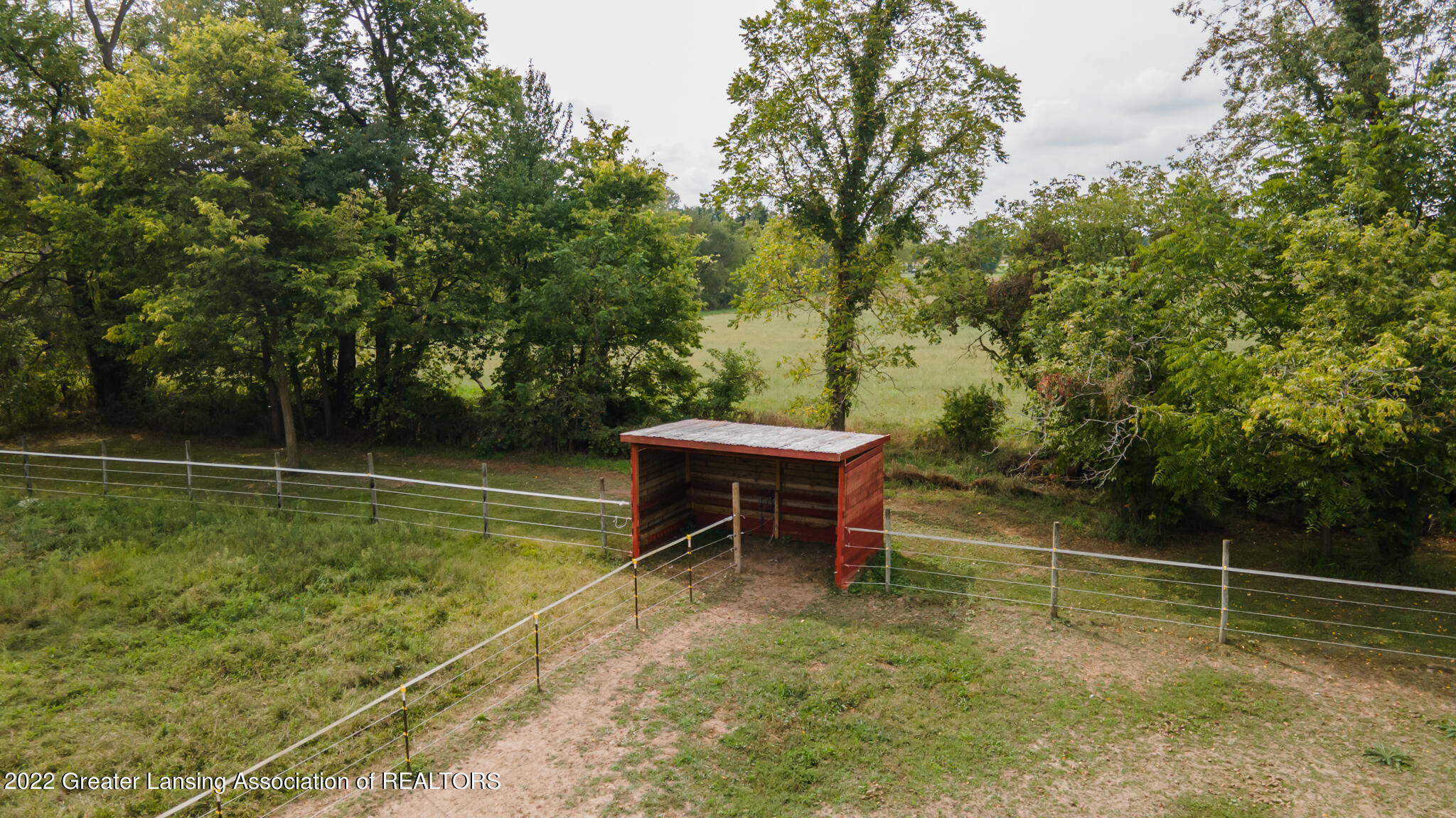 5354 Bunker Road Mason, MI 48854 - Photo 24 of 30 Horse shelter