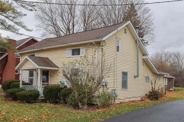 $180,000 | 72 Chapel Street, Canandaigua City, NY 14424