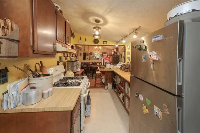 $180,000 | 72 Chapel Street, Canandaigua City, NY 14424