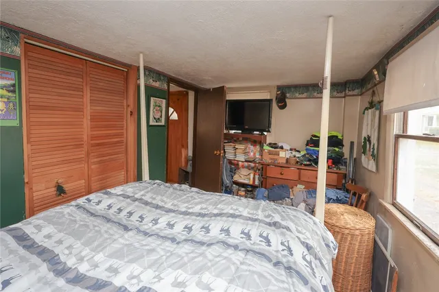 $180,000 | 72 Chapel Street, Canandaigua City, NY 14424