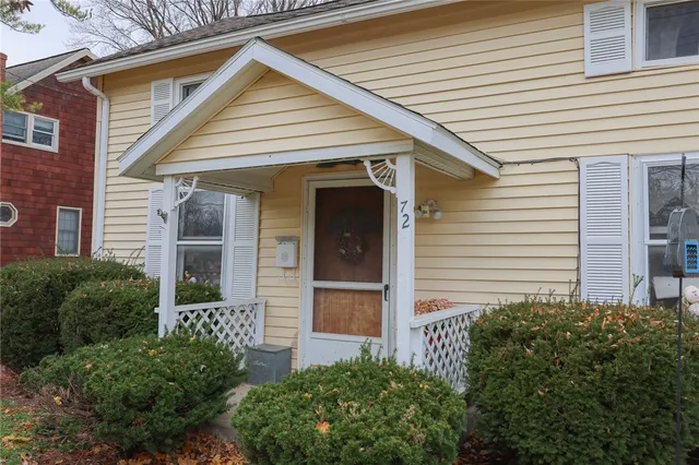 $180,000 | 72 Chapel Street, Canandaigua City, NY 14424