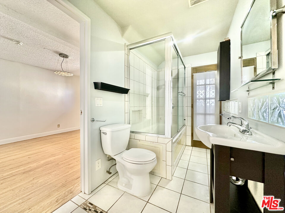 11122 Exposition Boulevard Los Angeles, CA 90064 - Photo 7 of 11