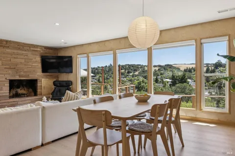 $1,549,000 | 15 Brainerd Avenue, Petaluma, CA 94952