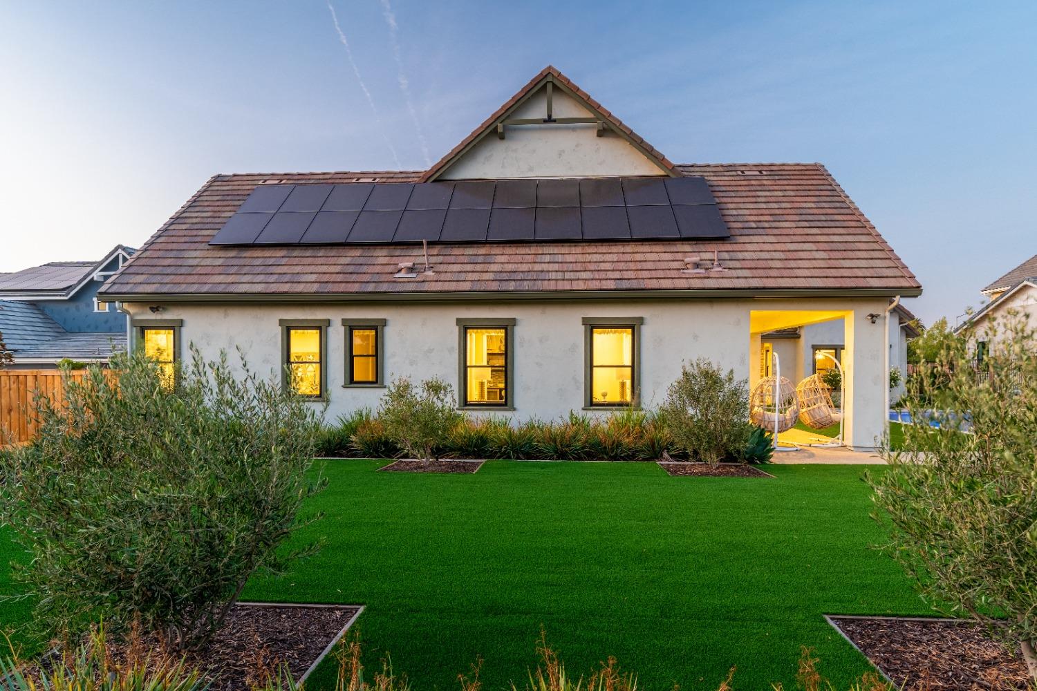 1754 Lester Avenue Clovis, CA 93619 - Photo 51 of 59 a front view of a house with garden