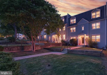 $499,999 | 1917 2nd Street Northeast, Unit 301, Washington, DC 20002