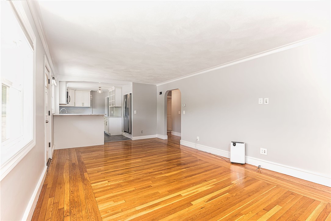 76 Crossland Road West Warwick, RI 02893 - Photo 12 of 29