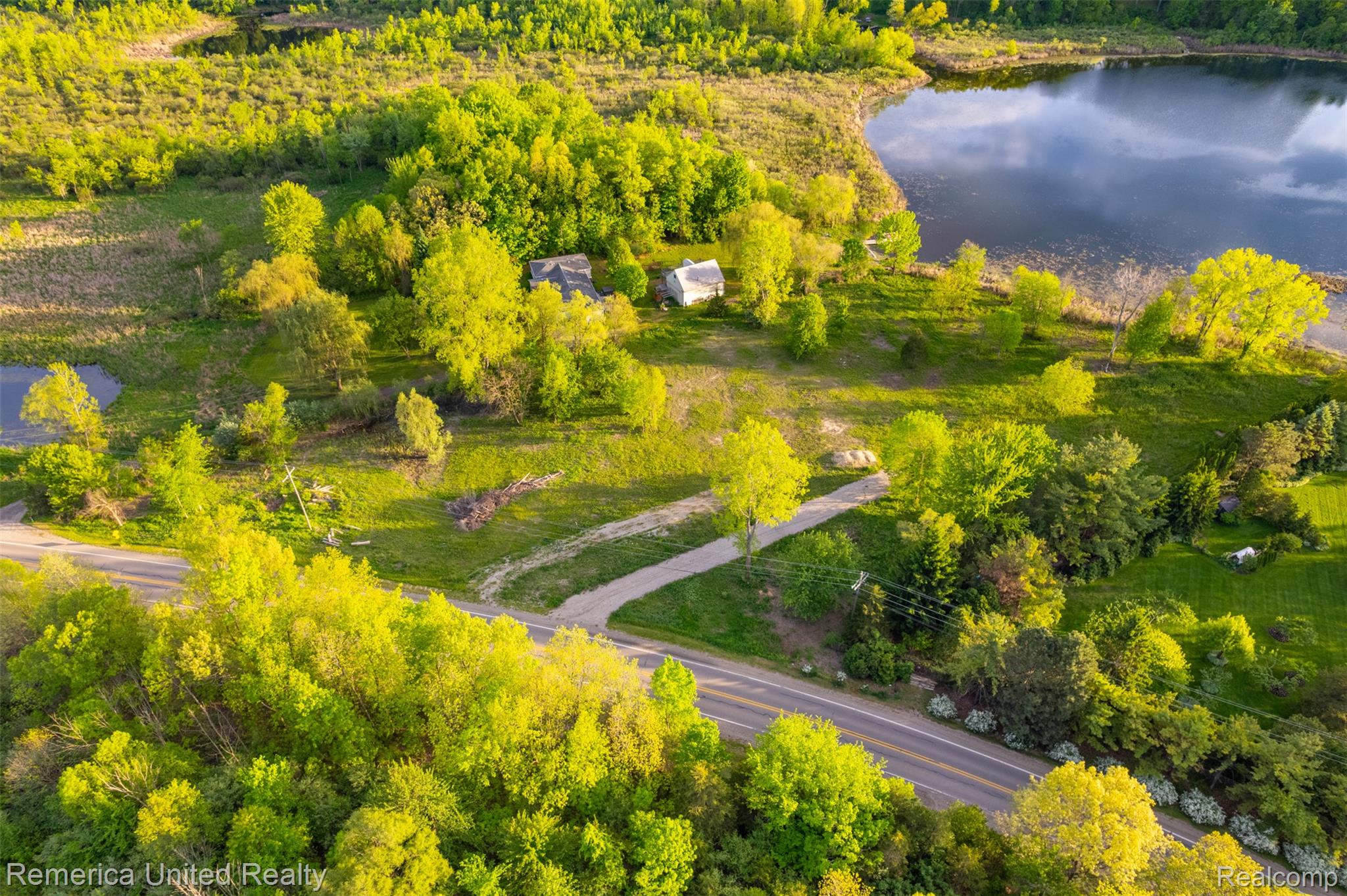 18 Golf Club Howell, MI 48843 - Photo 2 of 19 both 8.jpg