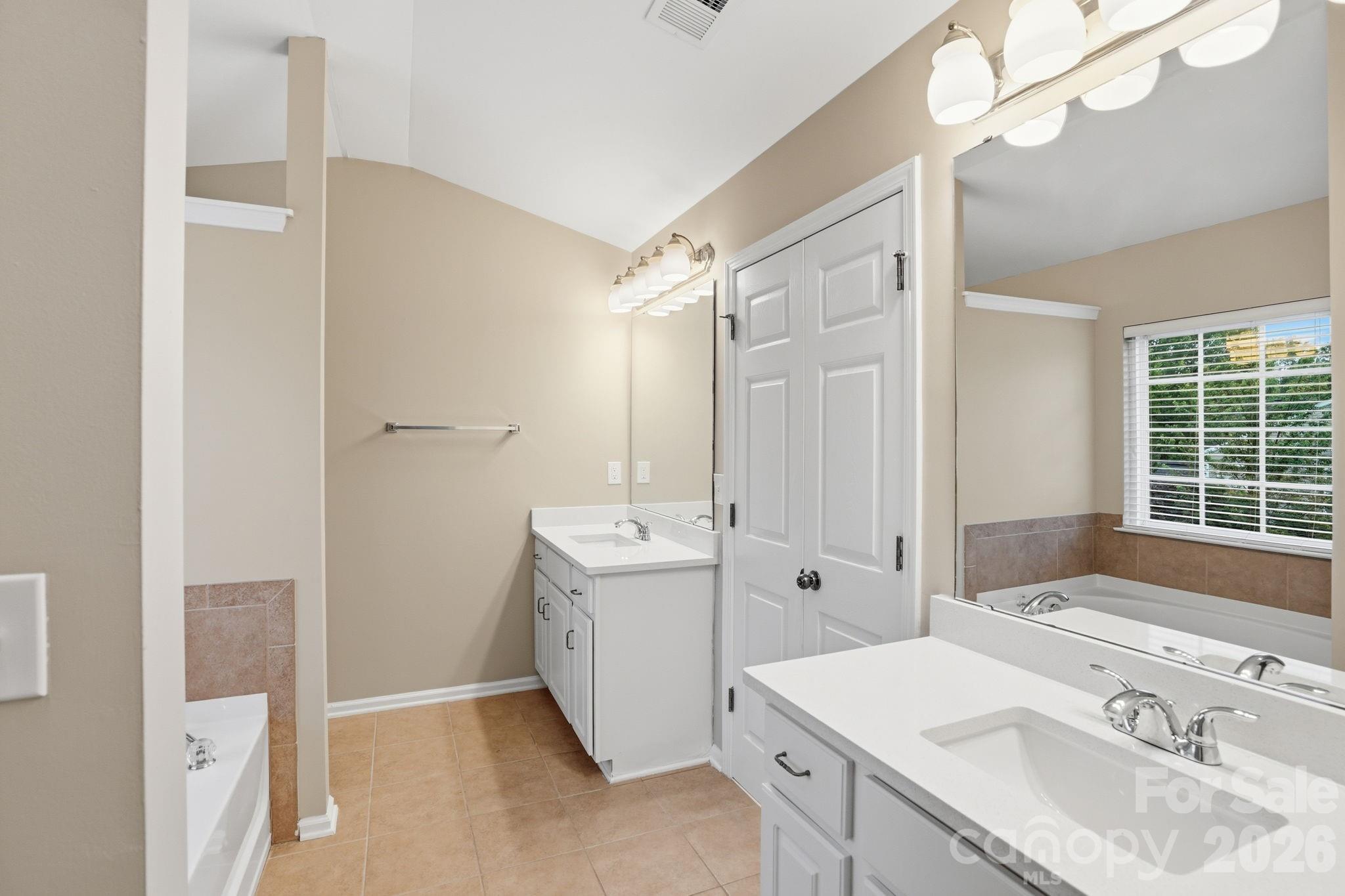 6427 Hermsley Road Charlotte, NC 28278 - Photo 37 of 45