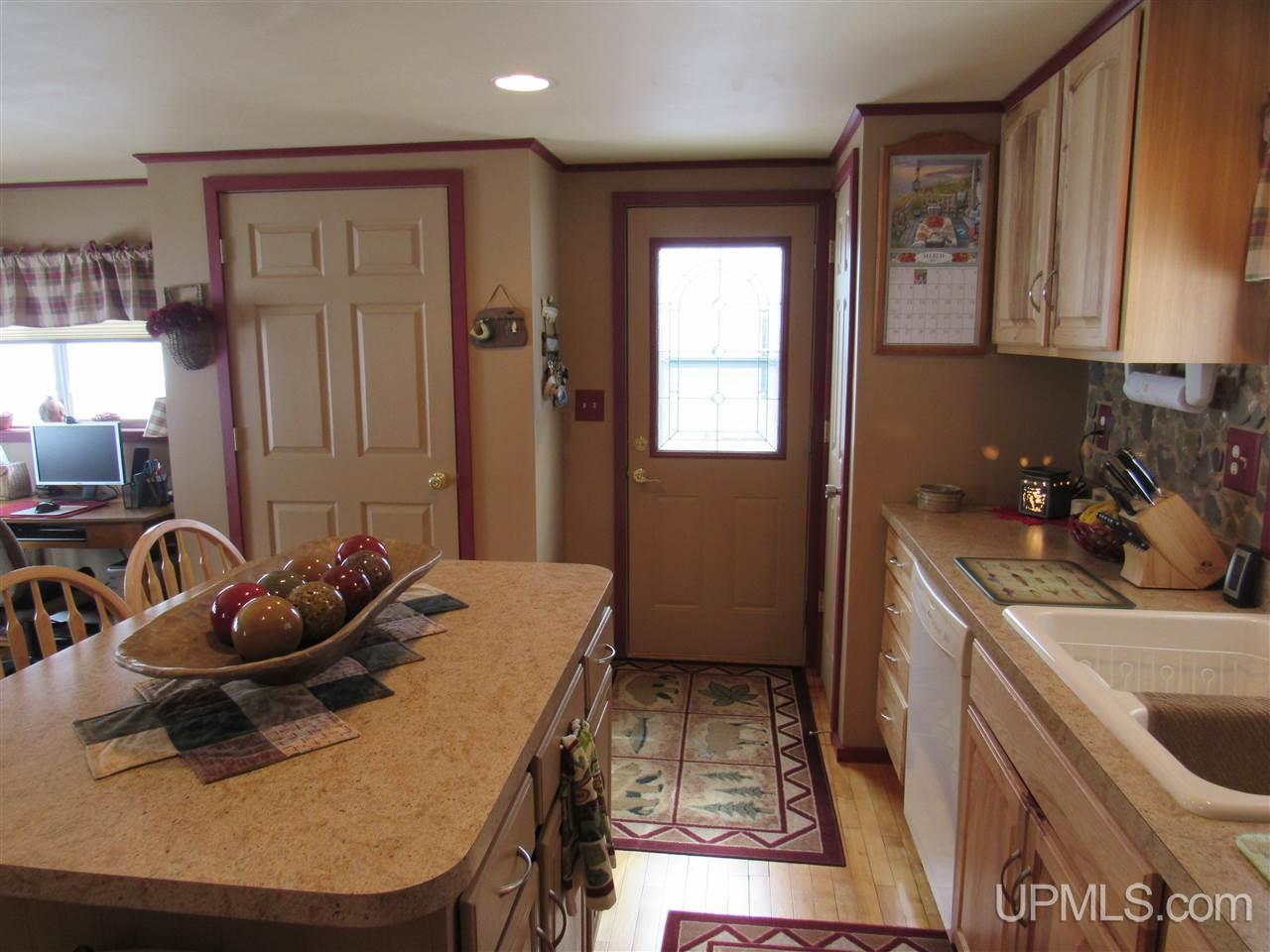 5704 N Corner Lake Road Wetmore, MI 49895 - Photo 17 of 50