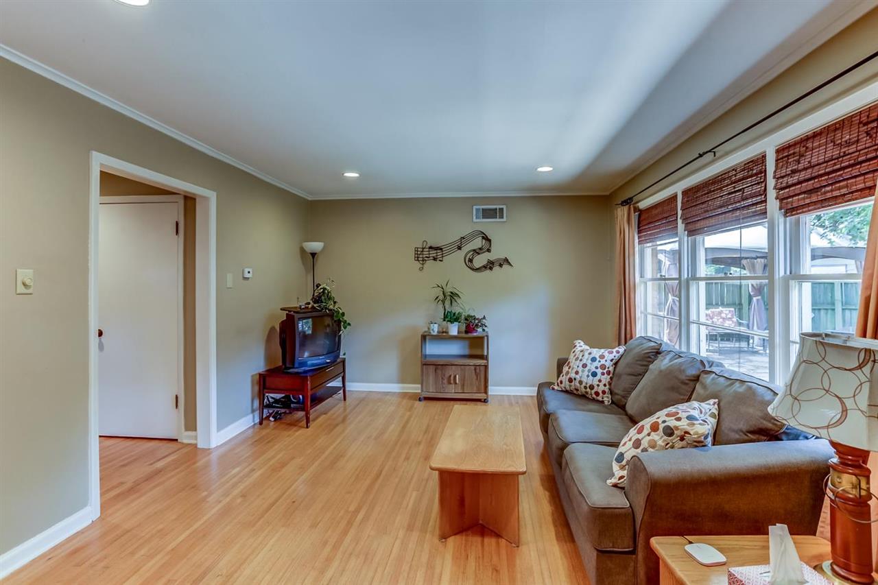 4780 Dee Road Memphis, TN 38117 - Photo 6 of 25