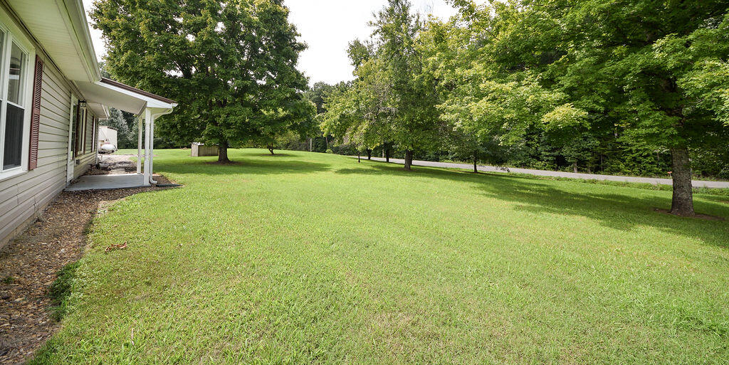 238 Van Davis Road Georgetown, TN 37336 - Photo 4 of 34 DSC_1814
