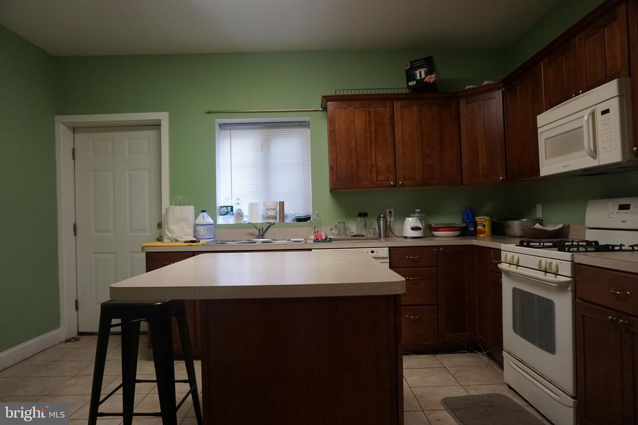 1830 Montrose Street Philadelphia, PA 19146 - Photo 8 of 30