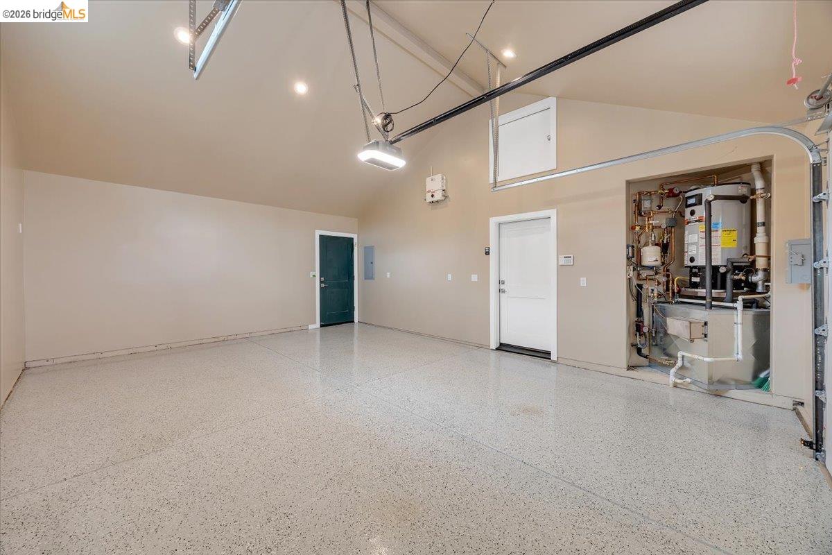 18180 Robin Ridge Road Sonora, CA 95370 - Photo 79 of 88 Garage of ADU
