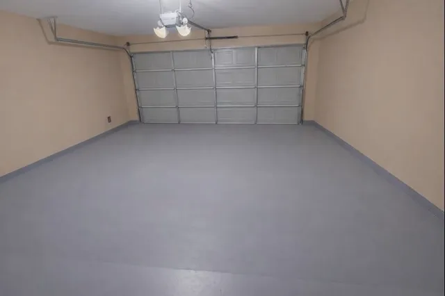 a view of a garage