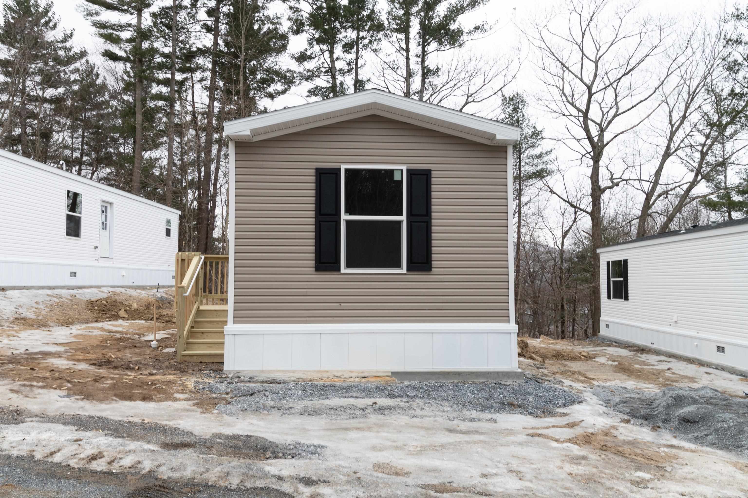 72 Ethans Way Bennington, VT 05201 - Photo 4 of 20 Gallery Image 4
