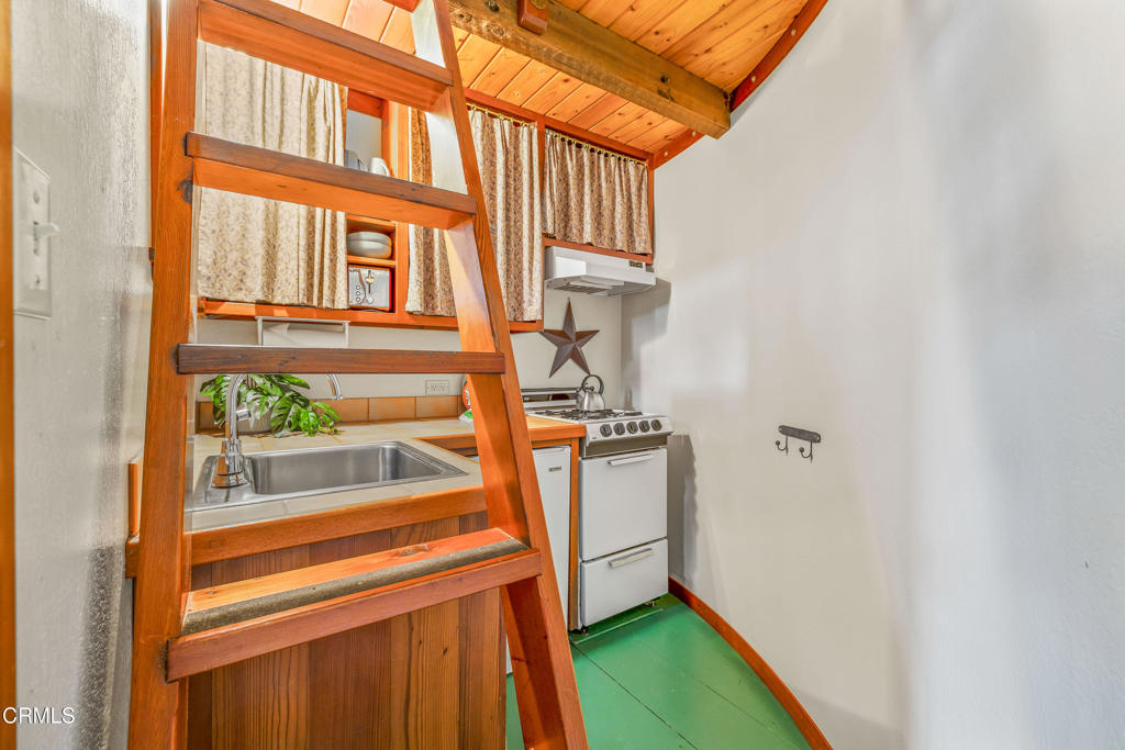 32450 Simpson Lane Fort Bragg, CA 95437 - Photo 34 of 54 a view of front door of house